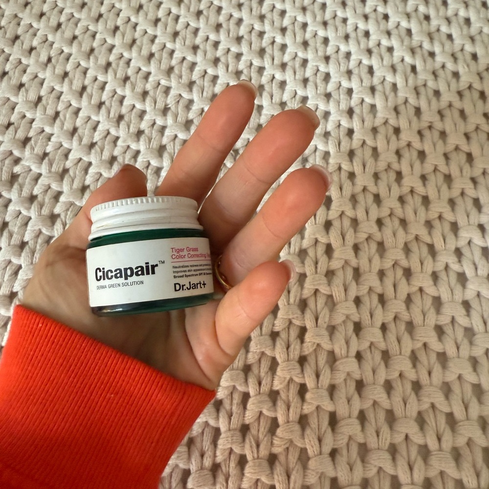Cicapair Tiger Grass Color Correcting Treatment